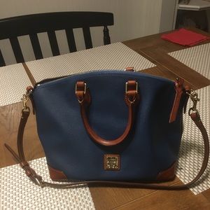 Dooney & Bourke purse